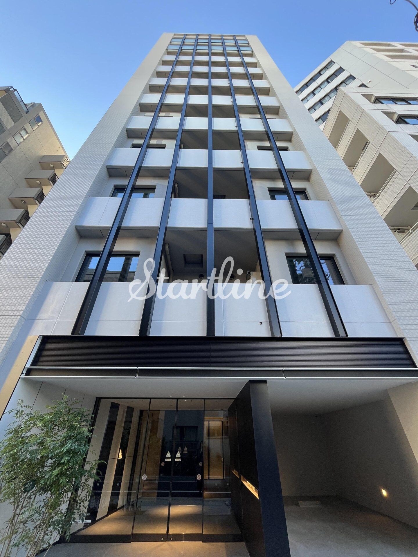 リビオメゾン西麻布の物件外観写真