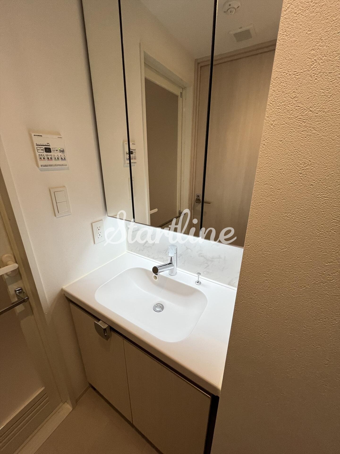 コンフォリア・リヴ南品川の物件内観写真