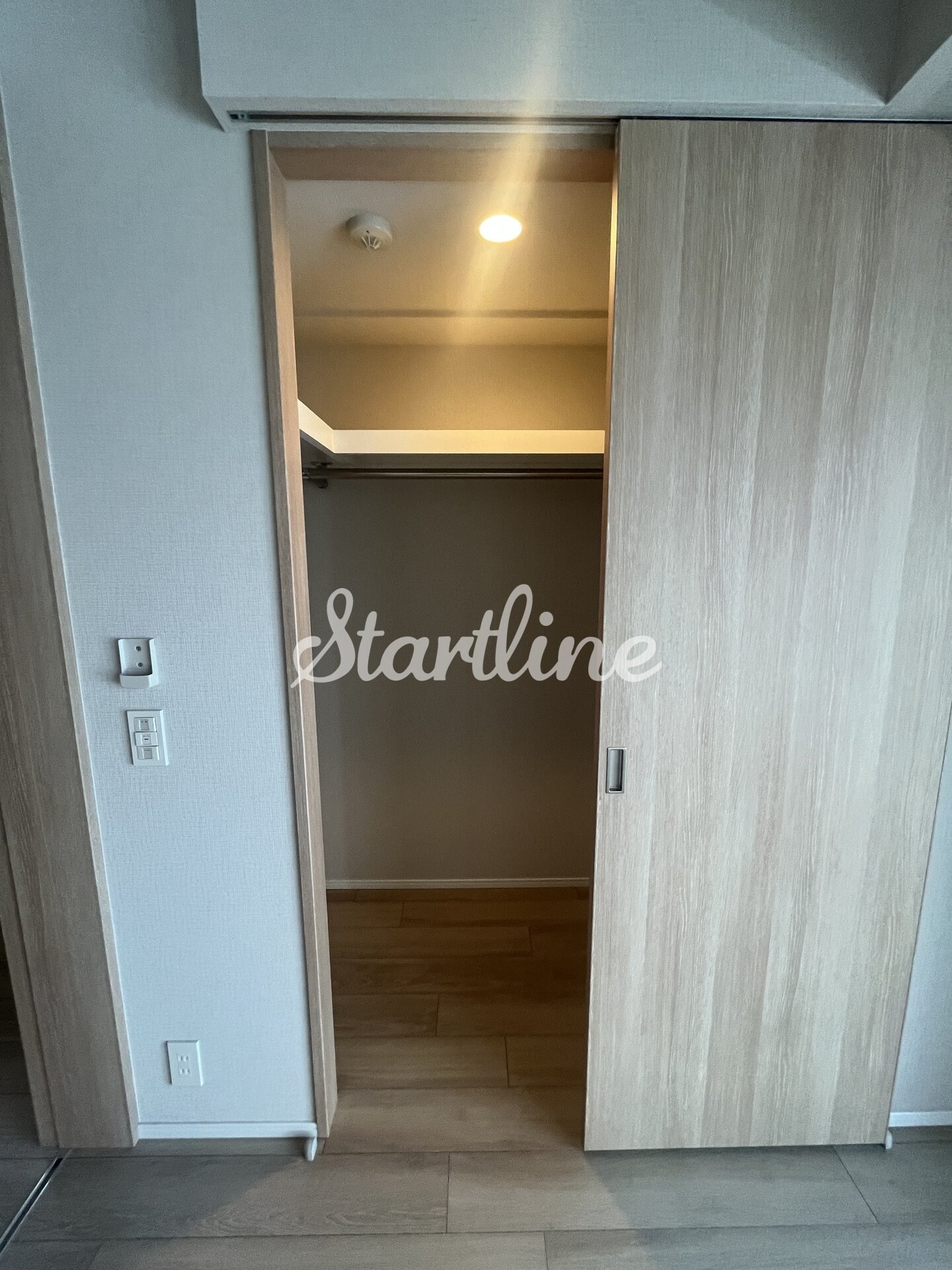 プラウドフラット上野松が谷の物件内観写真