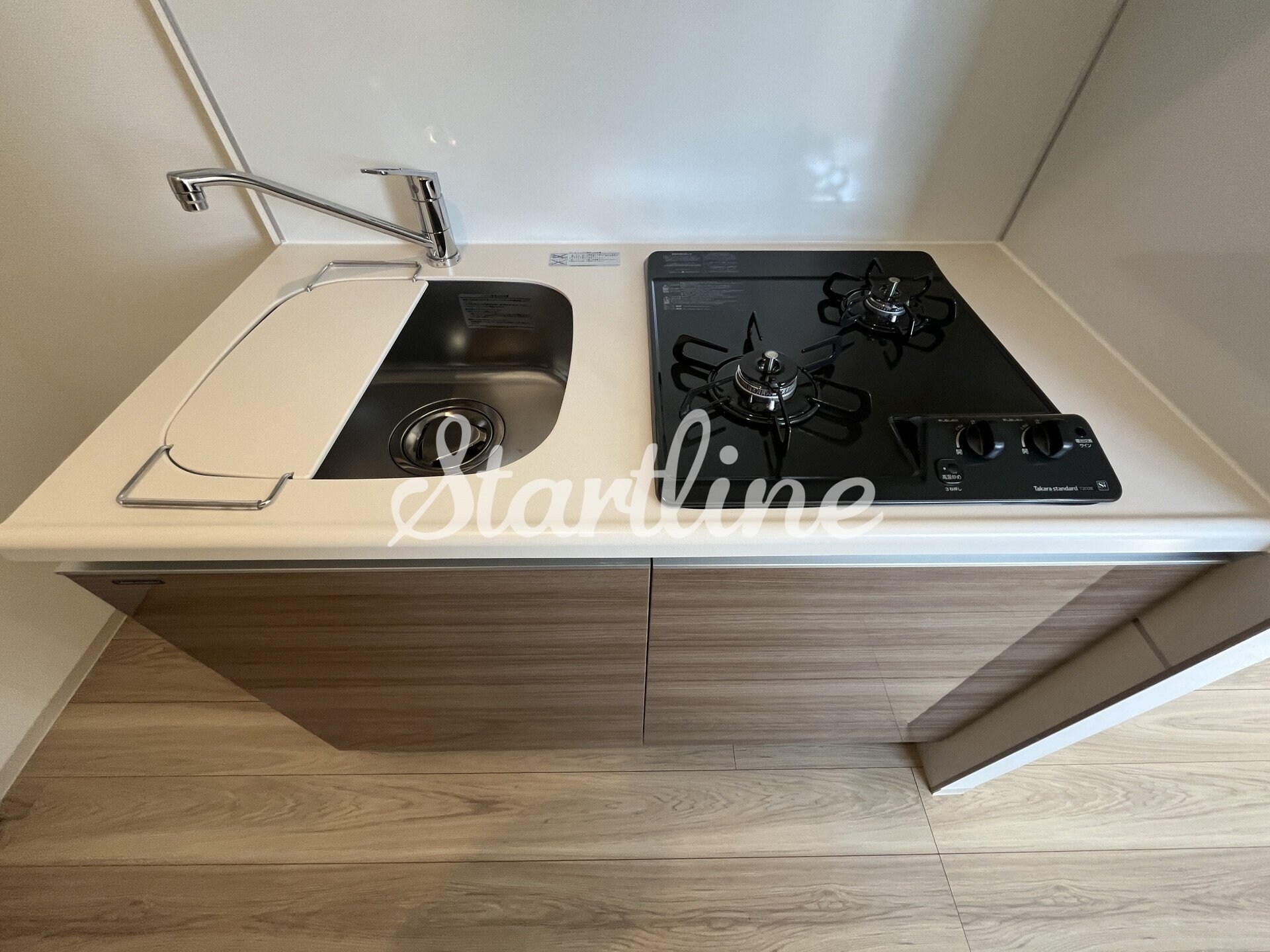 ドゥーエ入谷Iの物件内観写真