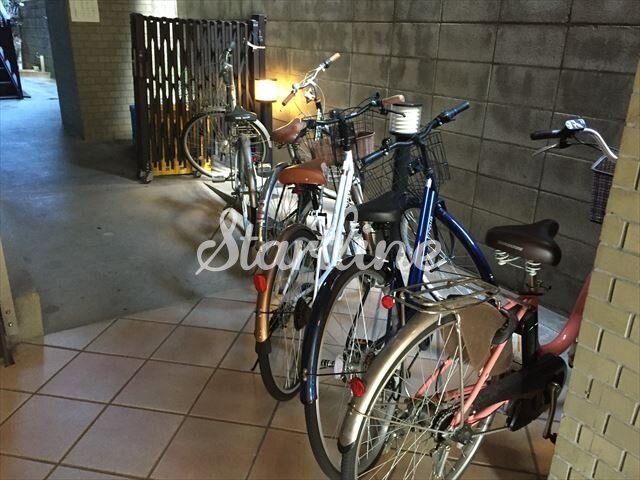 ロイヤルグリーン本郷の物件内観写真