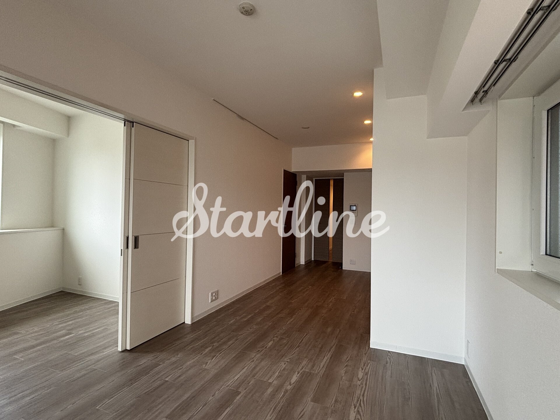 コスモリード新宿余丁町の物件内観写真