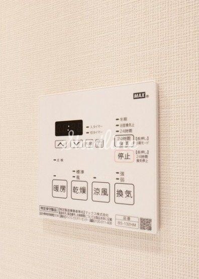 コンフォリア東新宿の物件内観写真