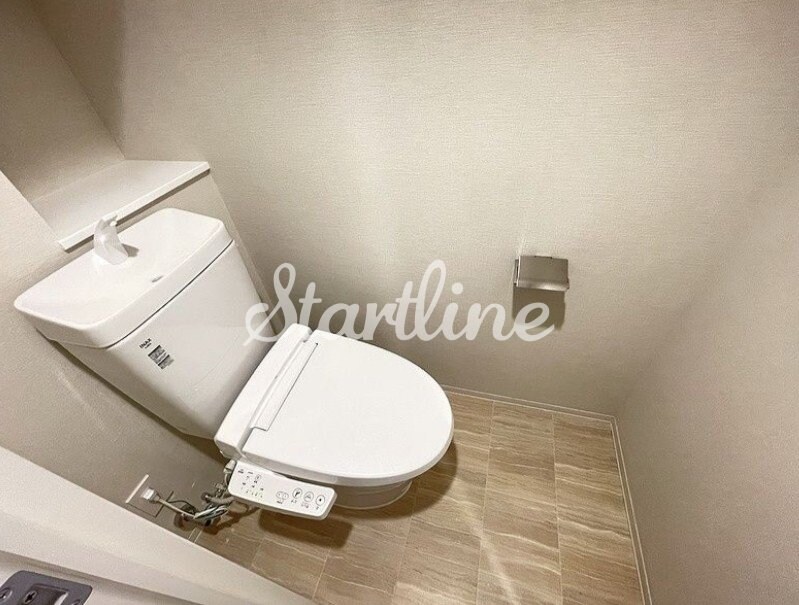 コンフォリア東新宿の物件内観写真