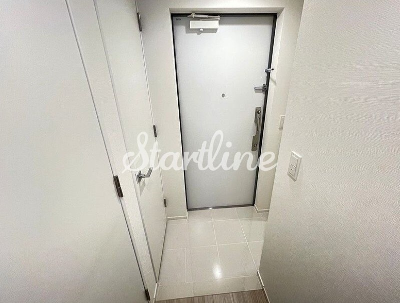 コンフォリア東新宿の物件内観写真