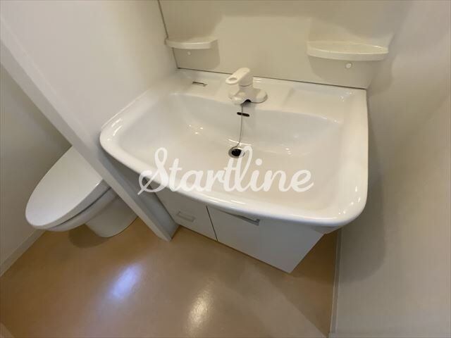 麹町二番町マンションの物件内観写真