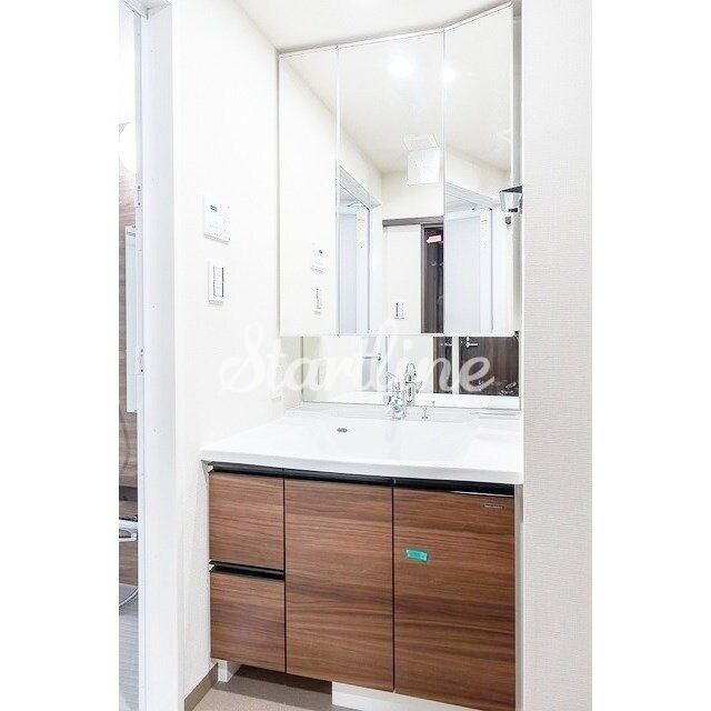 市谷台町坂フロントの物件内観写真