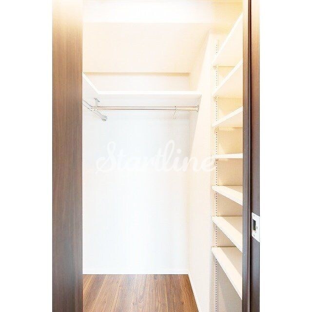 市谷台町坂フロントの物件内観写真