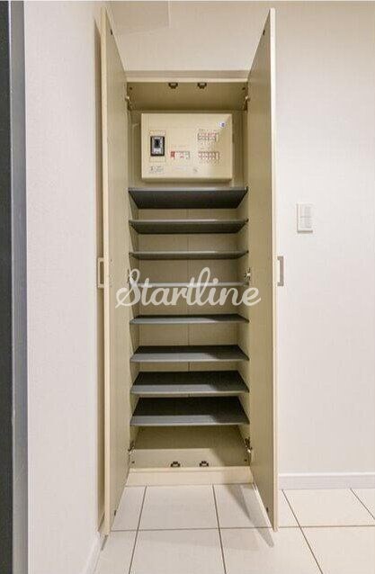 エスティメゾン東新宿の物件内観写真