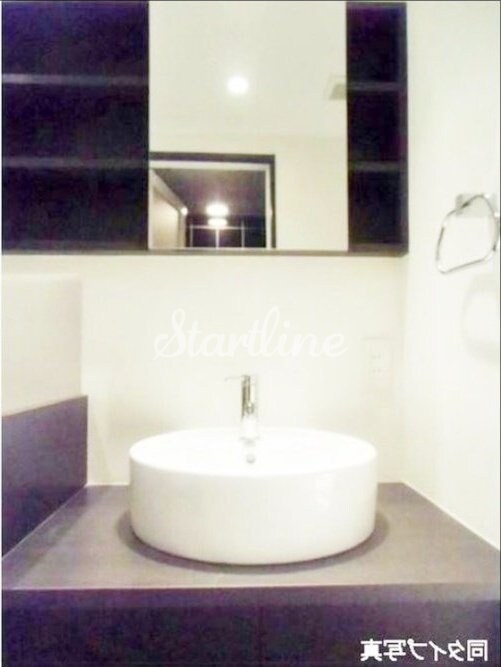 コンフォリア北参道　の物件内観写真