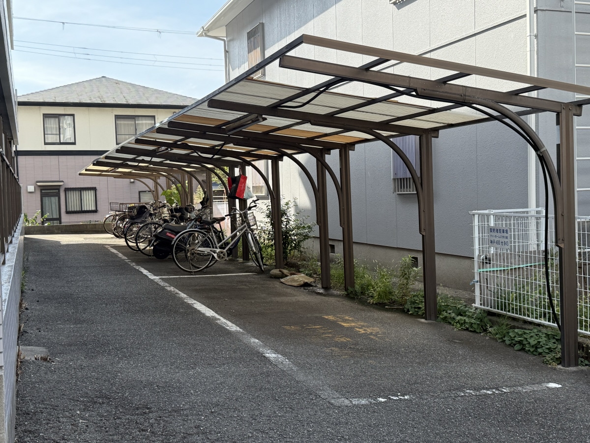 伊川谷駅 バス8分  伊川谷連絡所下車：停歩2分 3階の物件内観写真