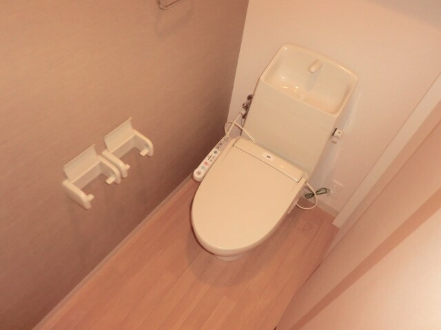 大久保駅 バス10分  金ヶ崎下車：停歩7分 1階の物件内観写真