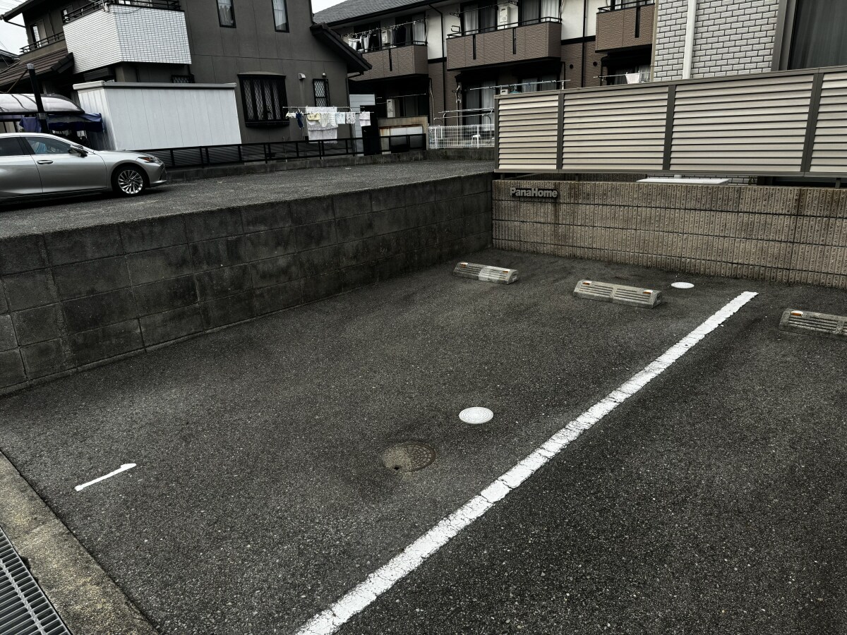 パールグランの物件外観写真