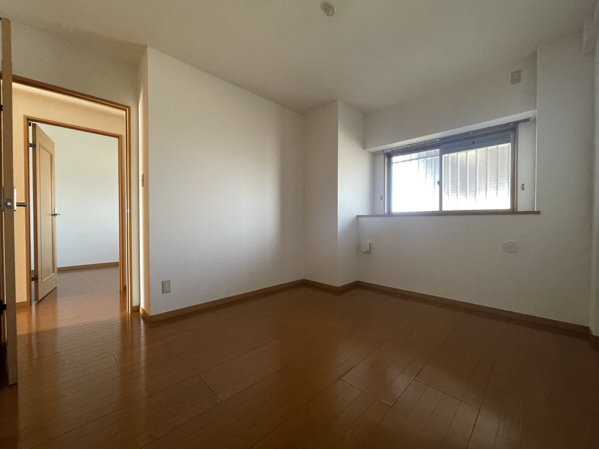 明石駅 バス15分  日向前下車：停歩3分 5階の物件内観写真
