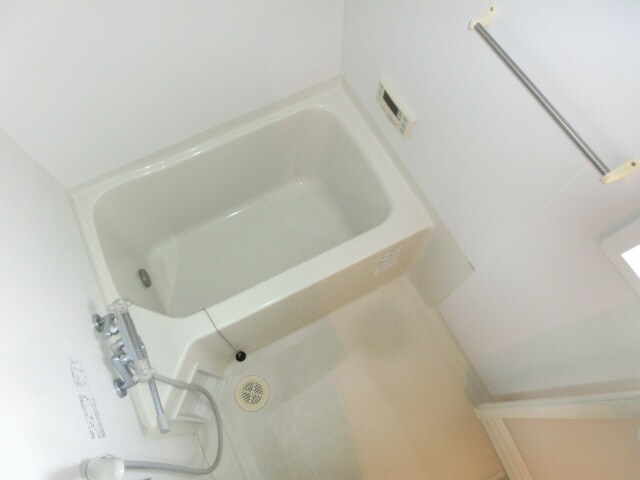 明石駅 バス8分  吉田下車：停歩7分 2階の物件内観写真