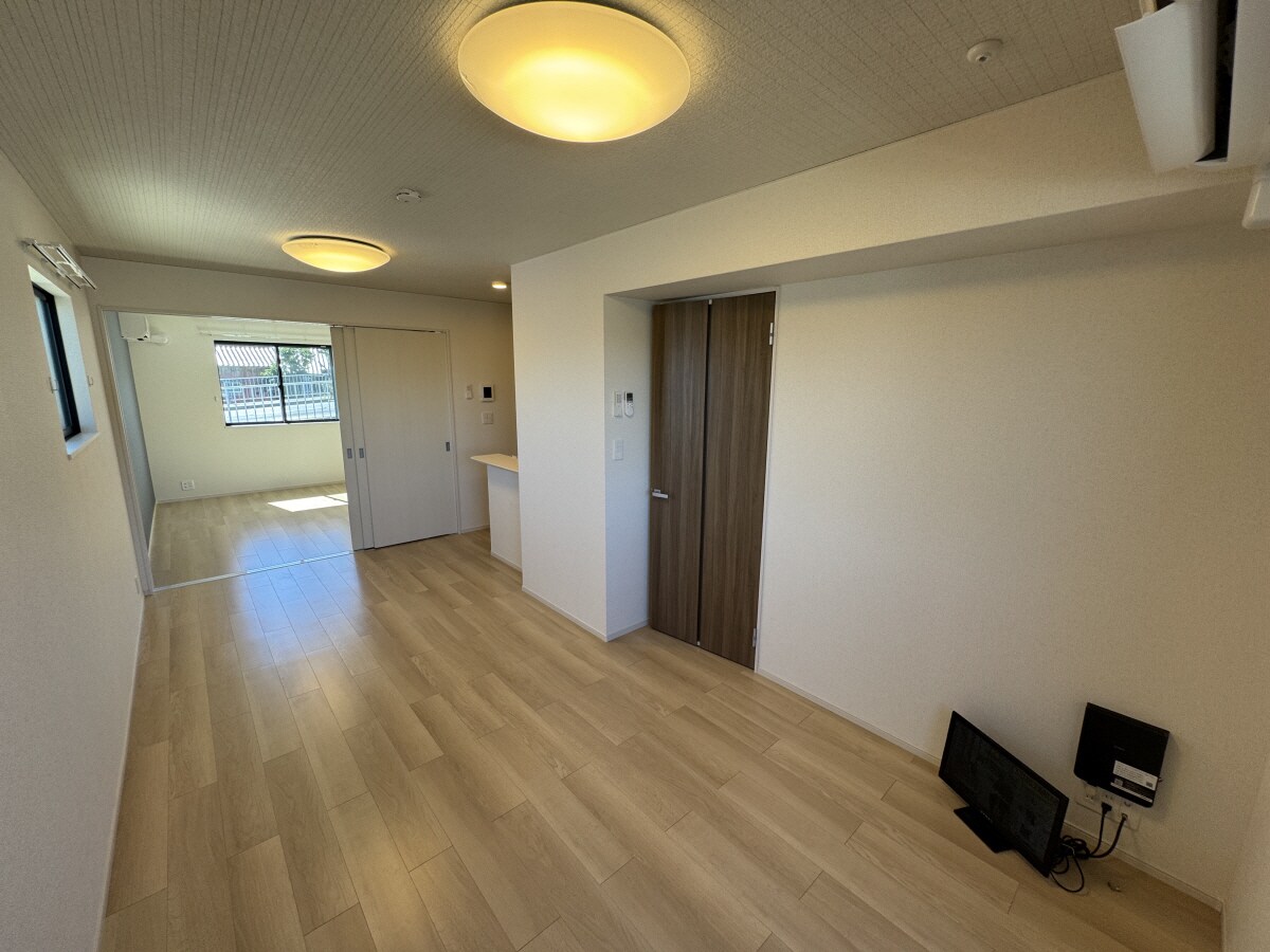 土山駅 バス5分  泥ヶ谷下車：停歩2分 1階の物件内観写真