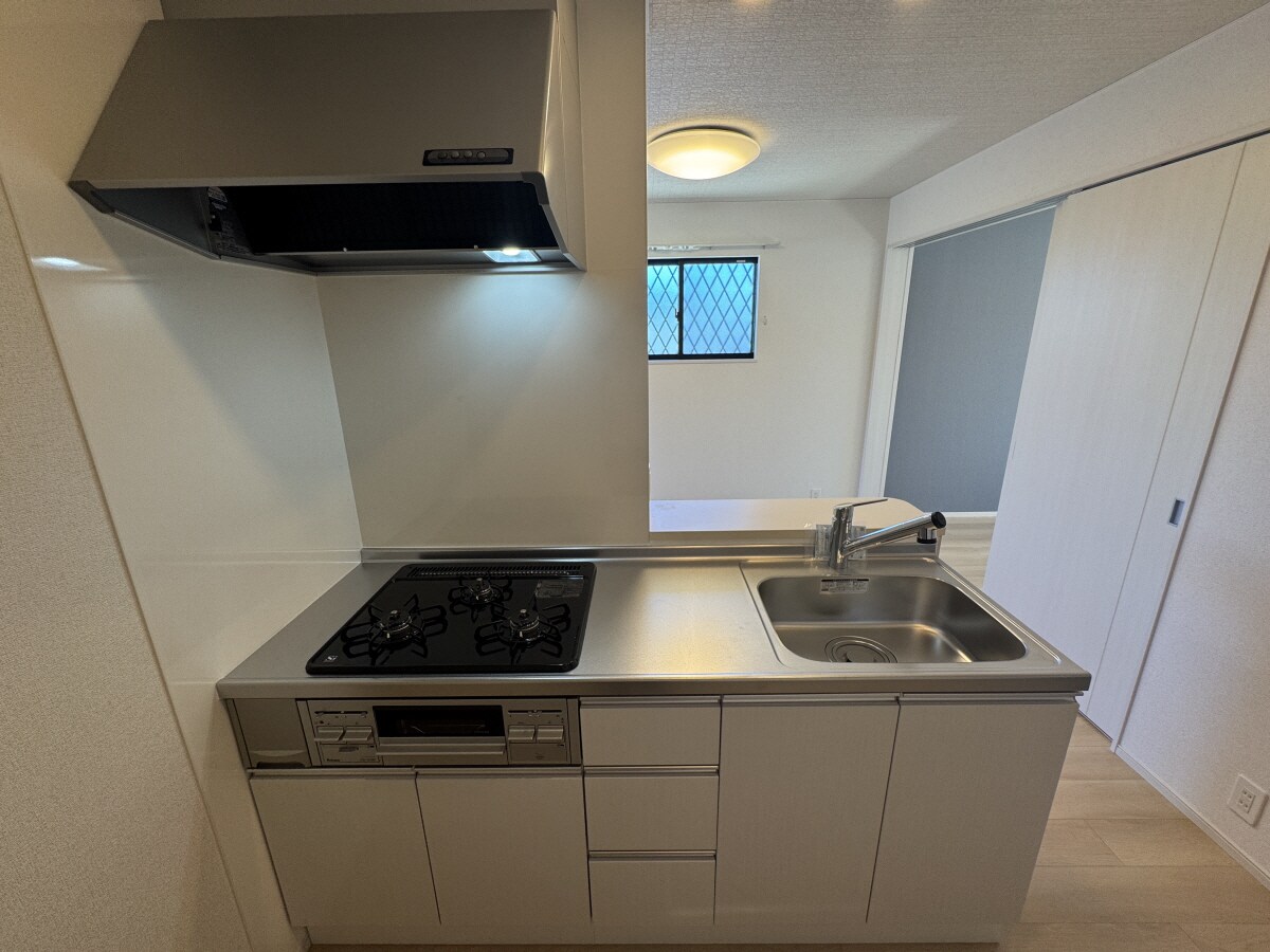 土山駅 バス5分  泥ヶ谷下車：停歩2分 1階の物件内観写真