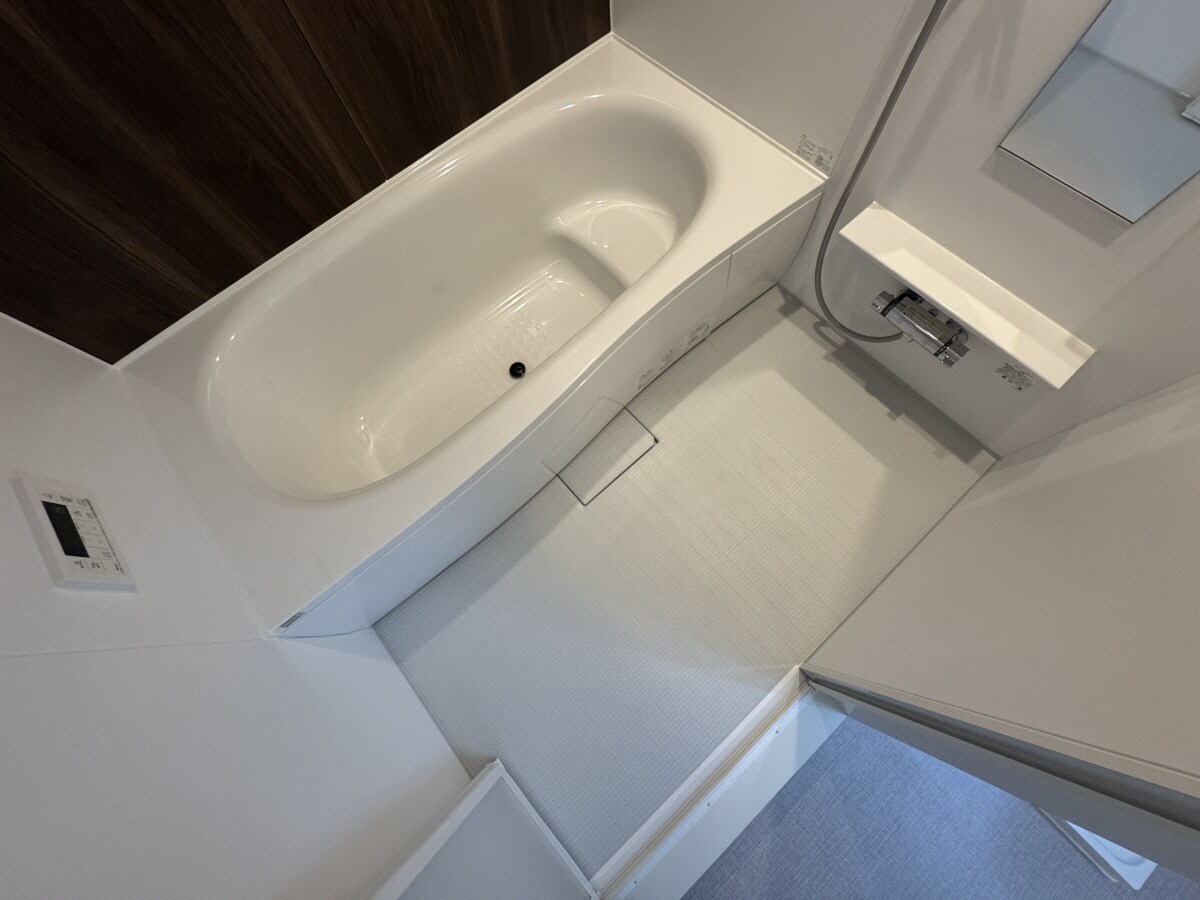 土山駅 バス5分  泥ヶ谷下車：停歩2分 1階の物件内観写真