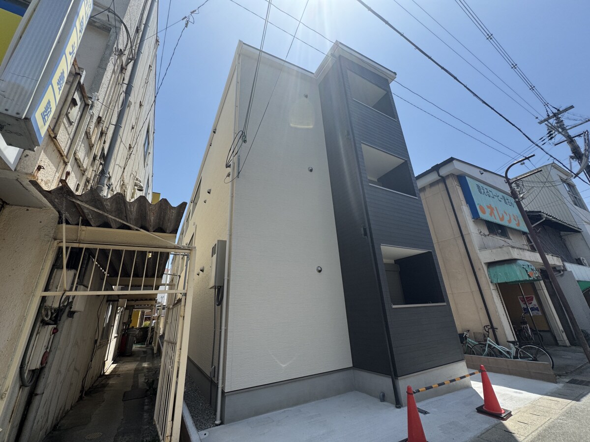 土山駅 徒歩1分 1階の物件外観写真