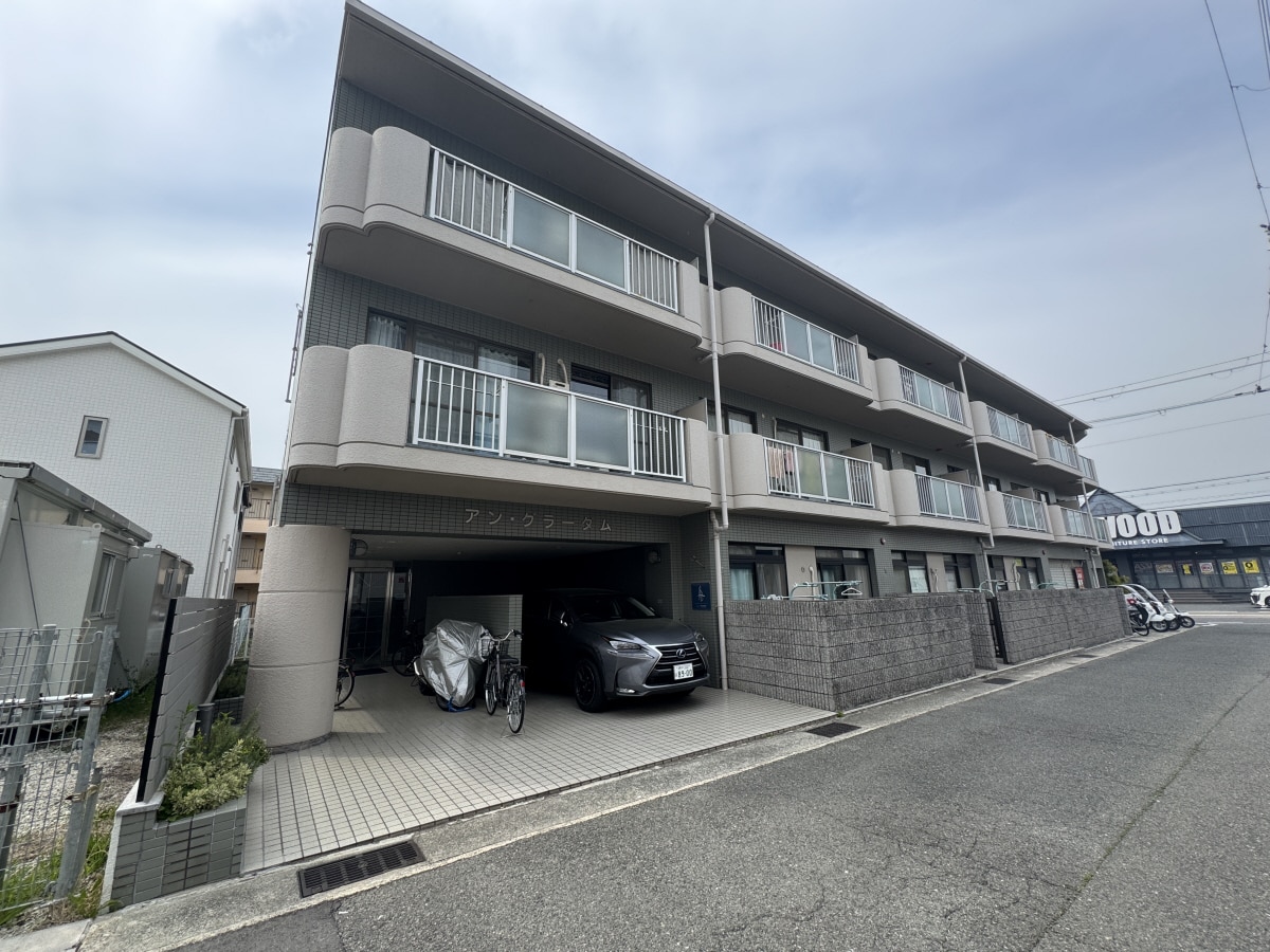明石駅 バス12分  石塚下車：停歩1分 2階の物件外観写真