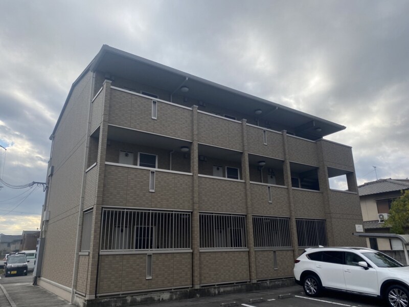 セジュール亀山　A棟の物件外観写真