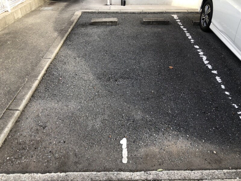 フラッツネオシティーの物件外観写真