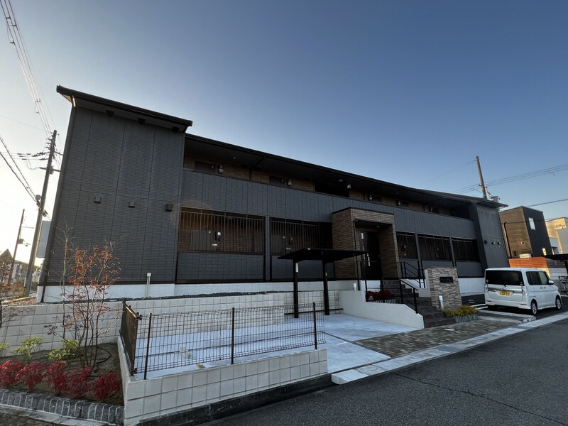 グランドレイク東条の物件外観写真