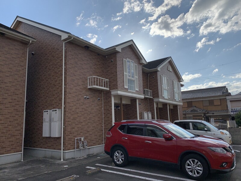 ヴィラ・ポポラーレⅠの物件外観写真