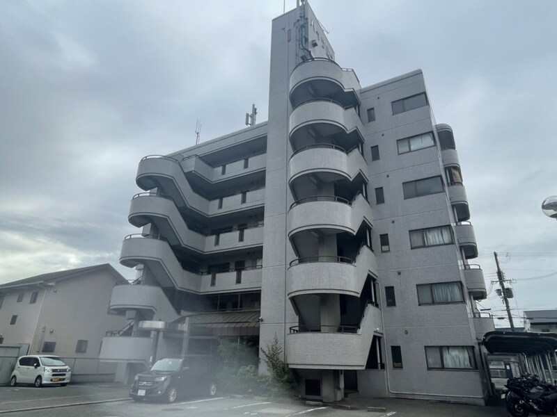 ラグレイス姫路の物件外観写真