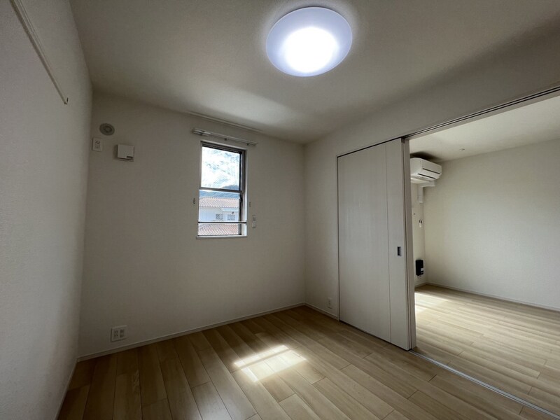 メゾン・カルムBの物件内観写真