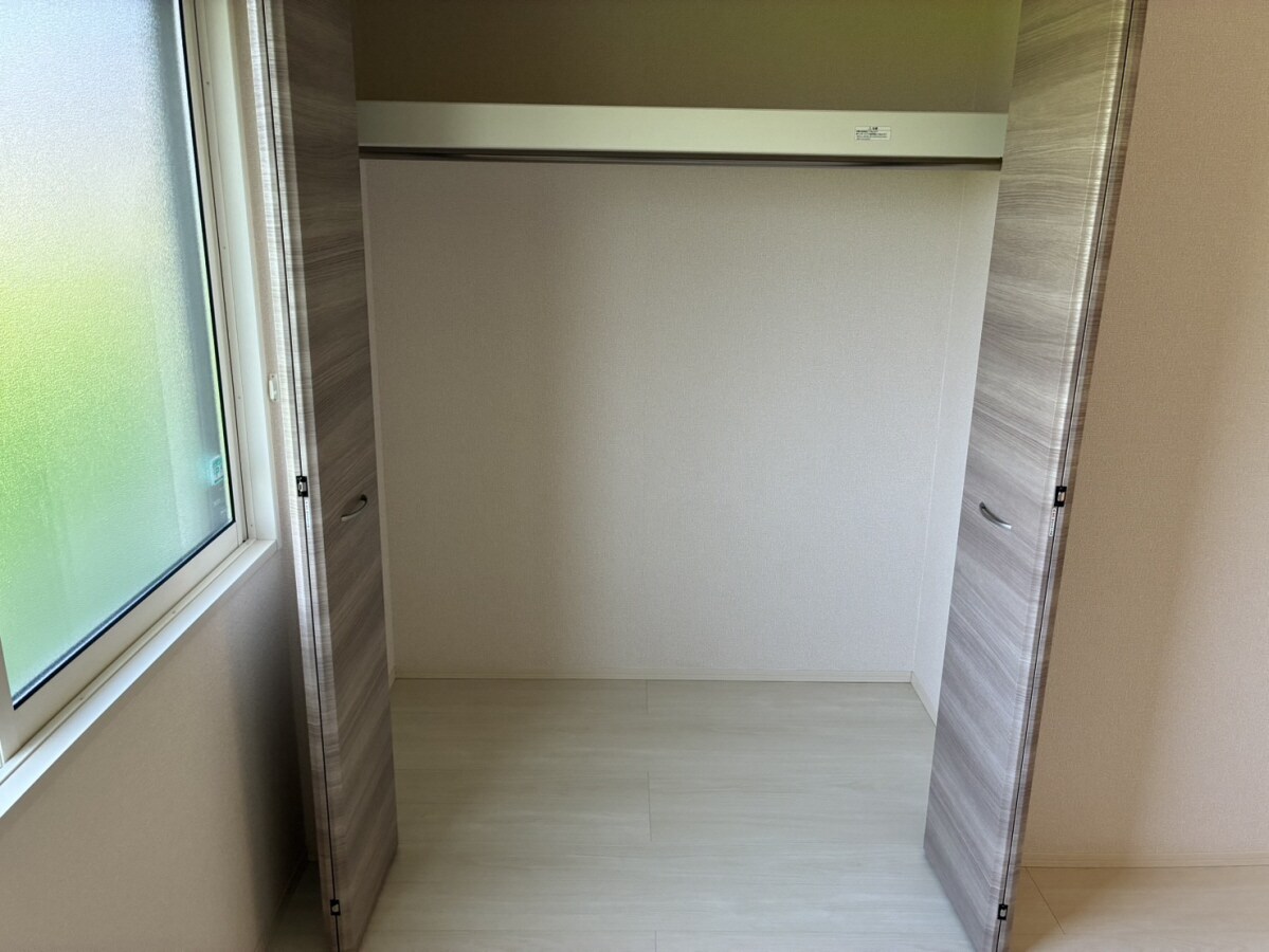 ラフィーネ亀山の物件内観写真