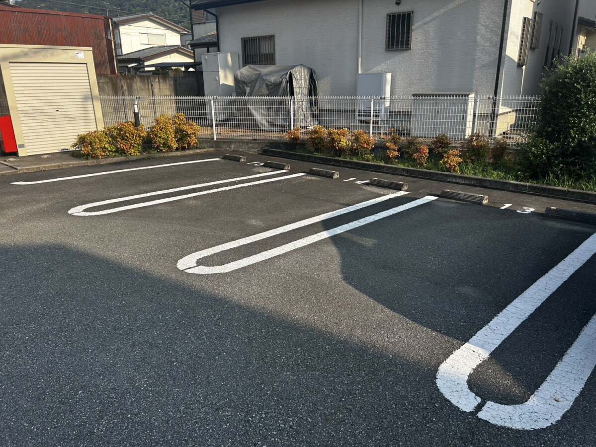 マン　ウンド　フラウBの物件外観写真