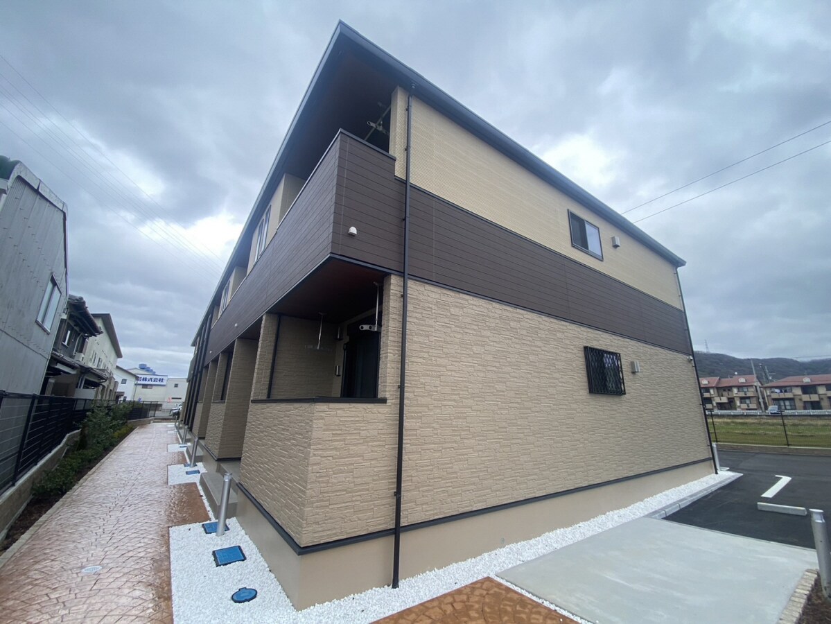 カミーノクラントーノ　ウーノの物件外観写真