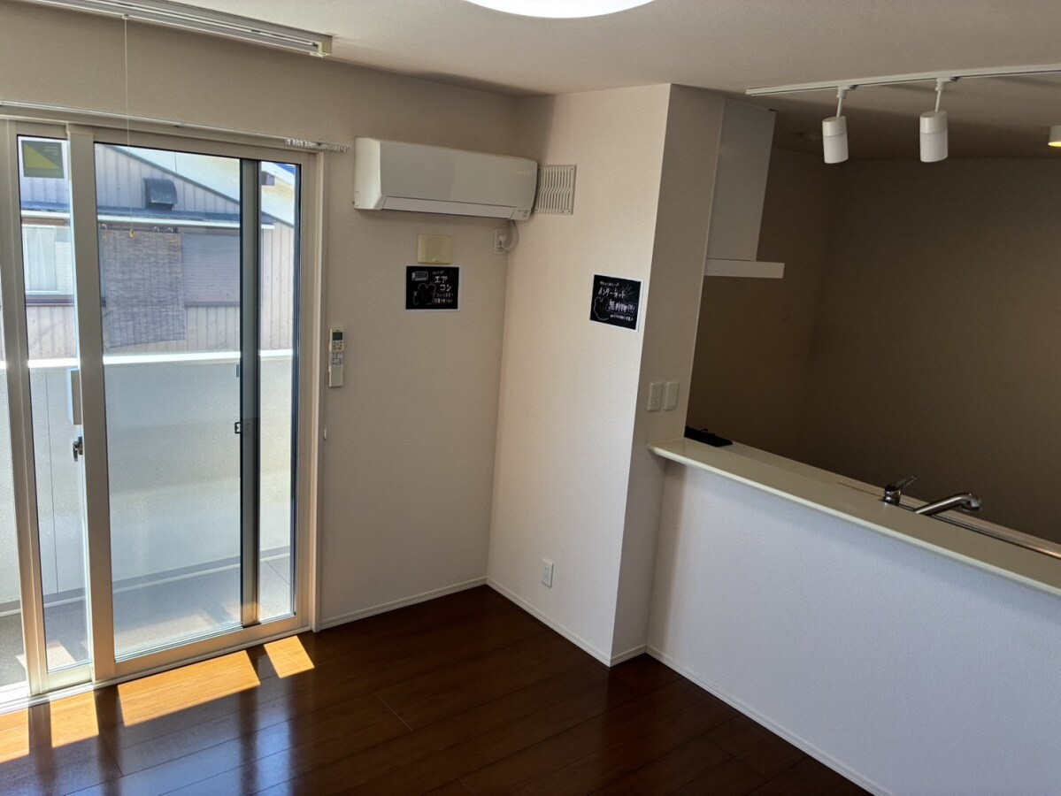 ヴィラ　フォレスティアの物件内観写真