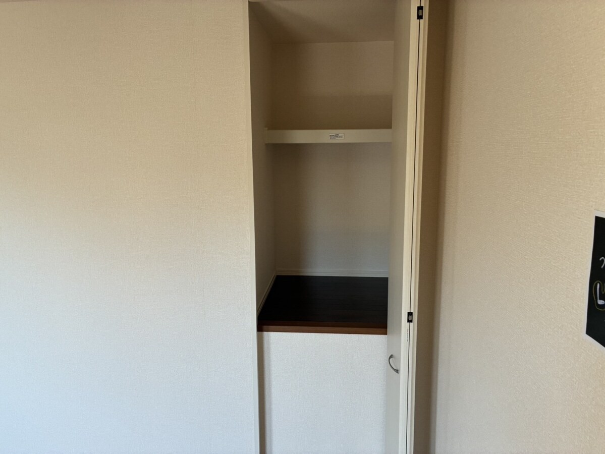 ヴィラ　フォレスティアの物件内観写真