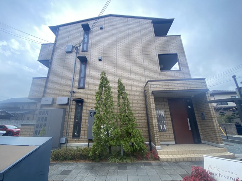 アーク土山の物件外観写真
