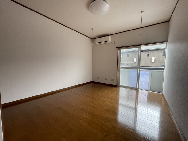 エトランス太子の物件内観写真