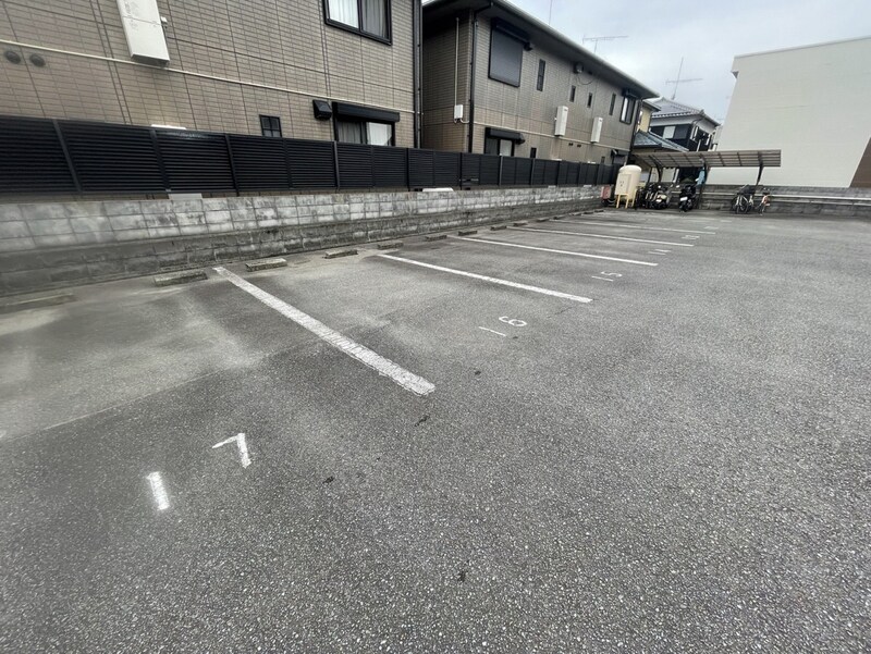 エトランス太子の物件外観写真