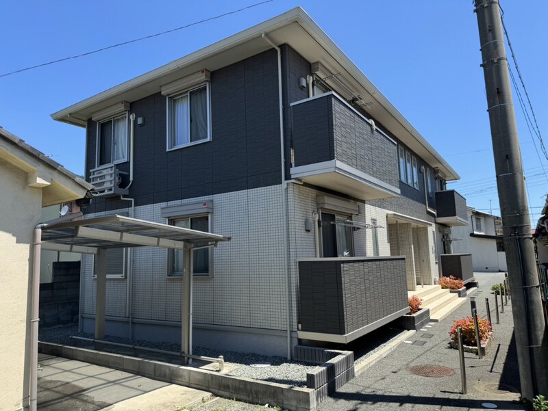 フォーリーフ・ヴィラの物件外観写真