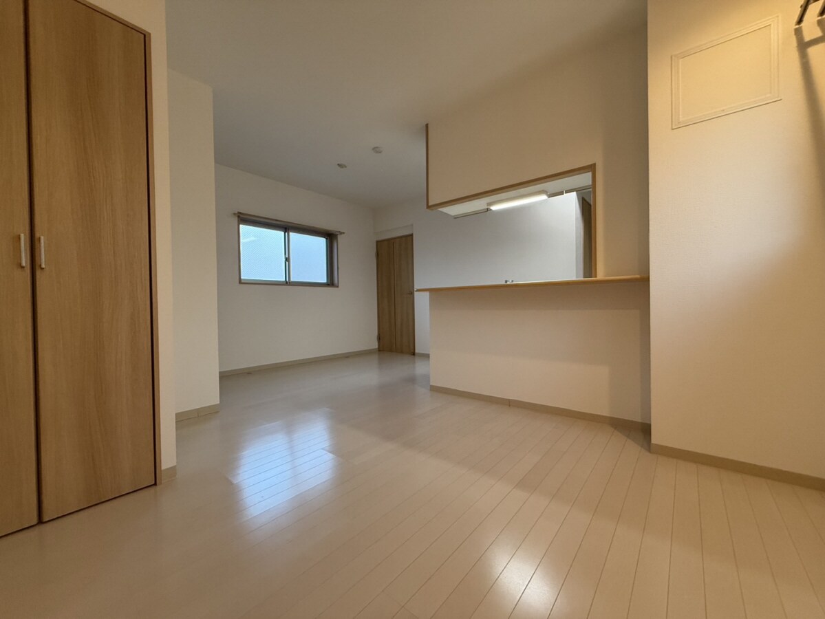 バレンシア三左衛門の物件内観写真