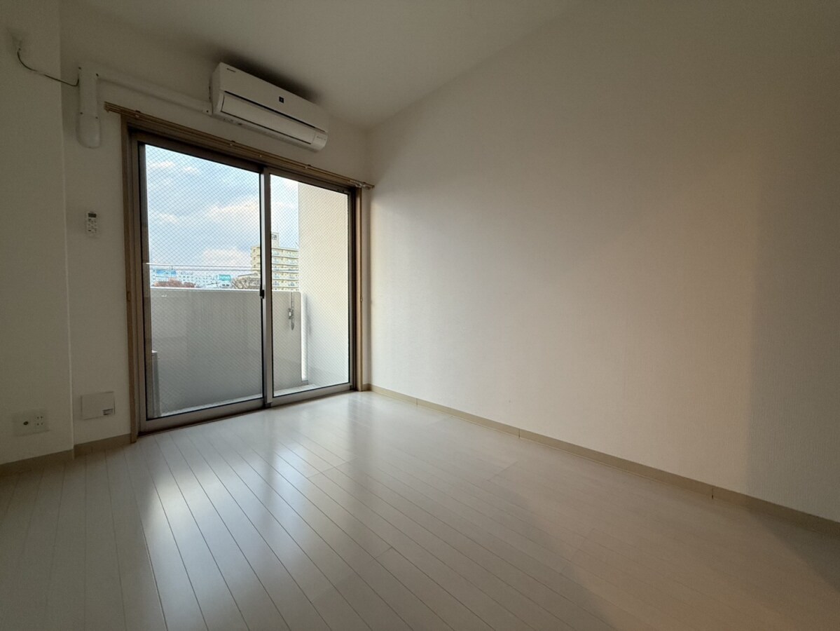 バレンシア三左衛門の物件内観写真