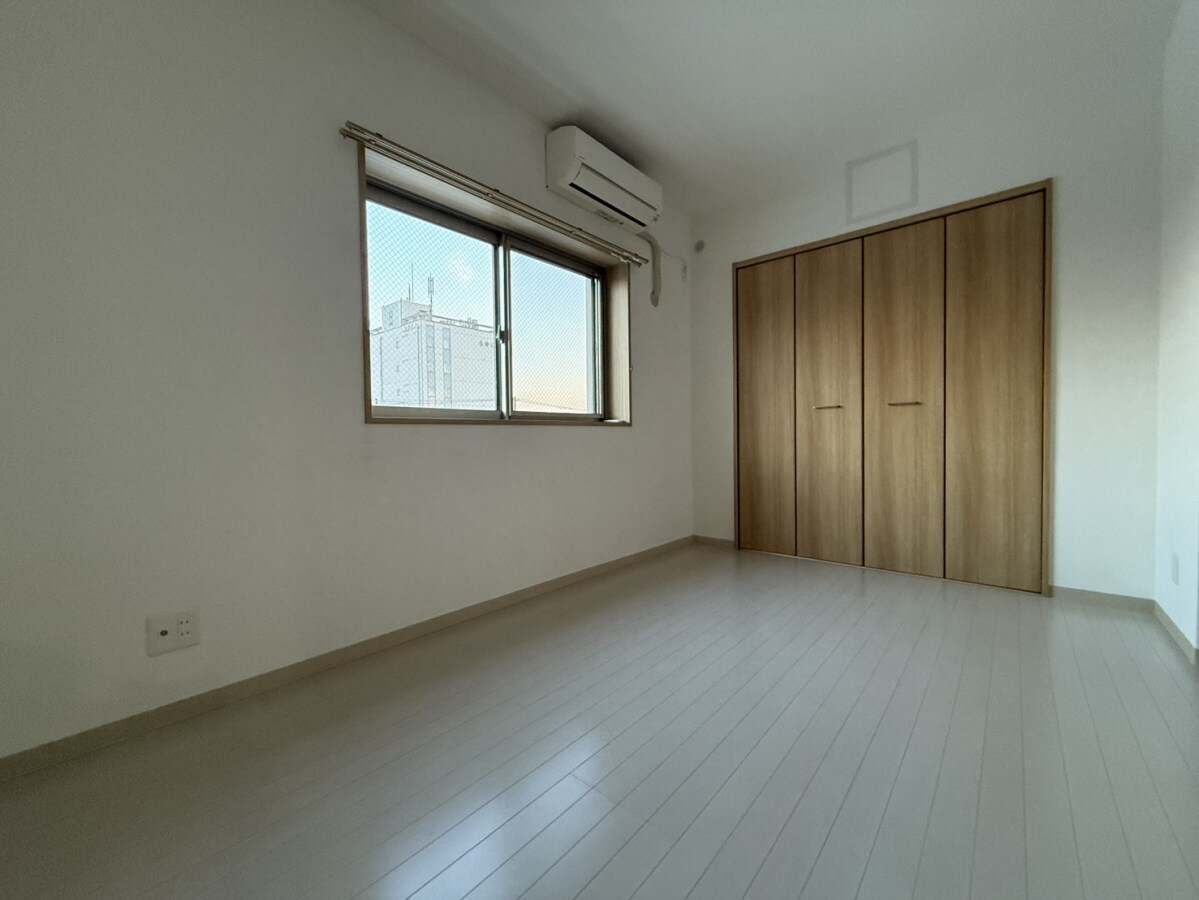 バレンシア三左衛門の物件内観写真