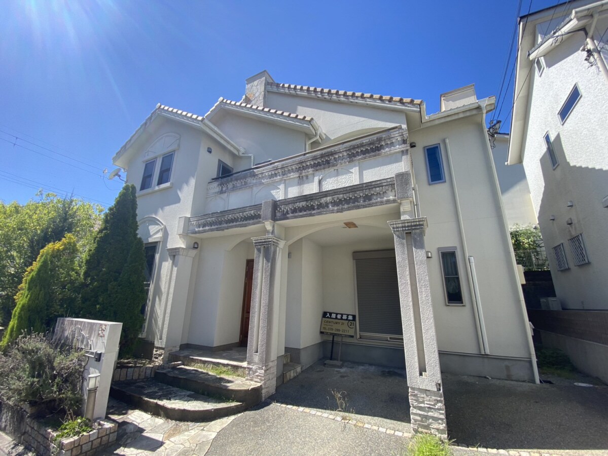 香寺町須加院貸家の物件外観写真