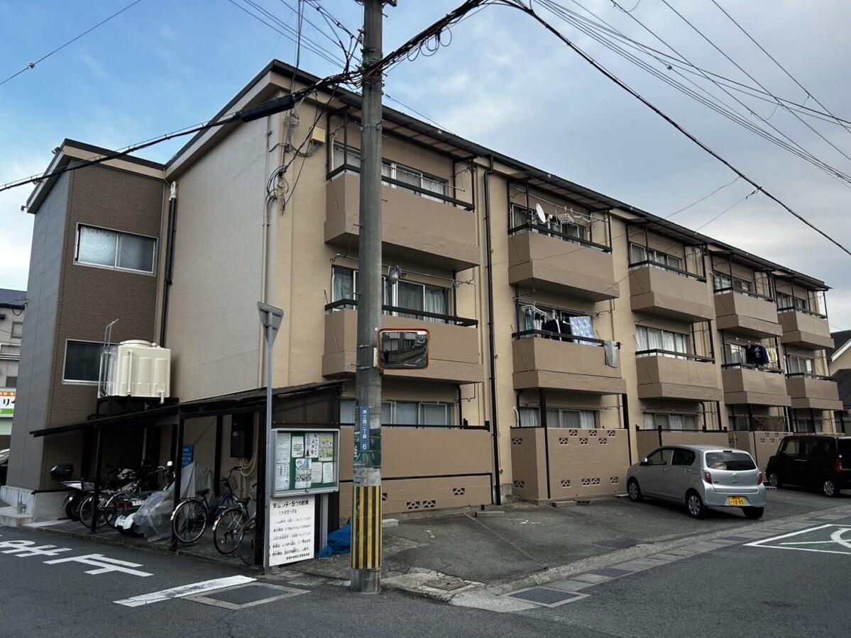 御立マンションの物件外観写真