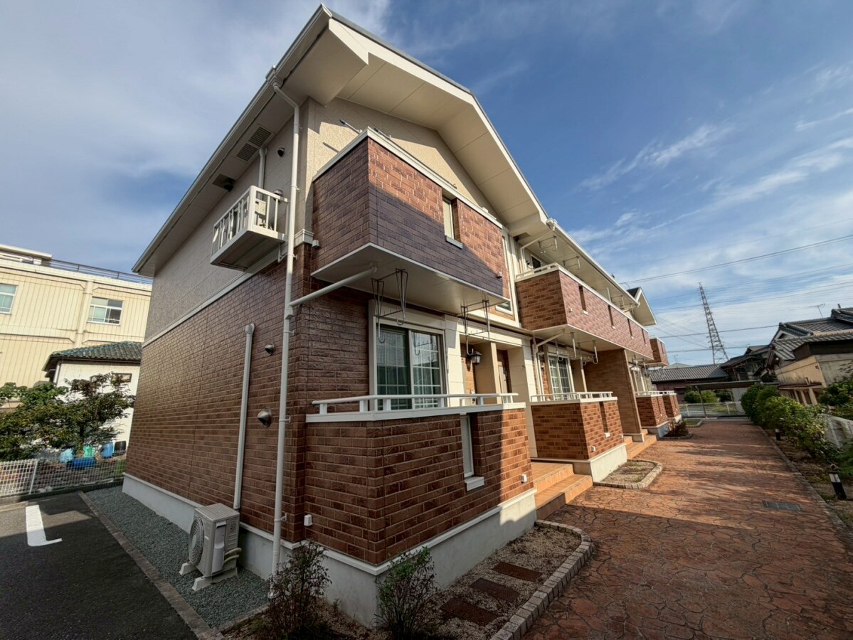 ポーシェガーデンの物件外観写真