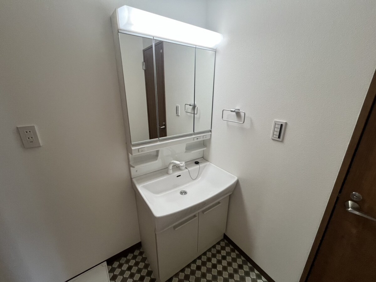 リュッケ御立中の物件内観写真