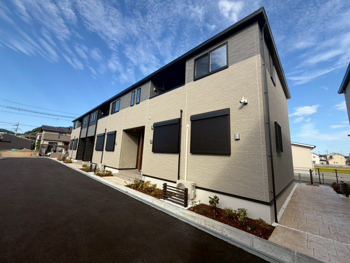 シャリテイ・ベルⅠの物件外観写真