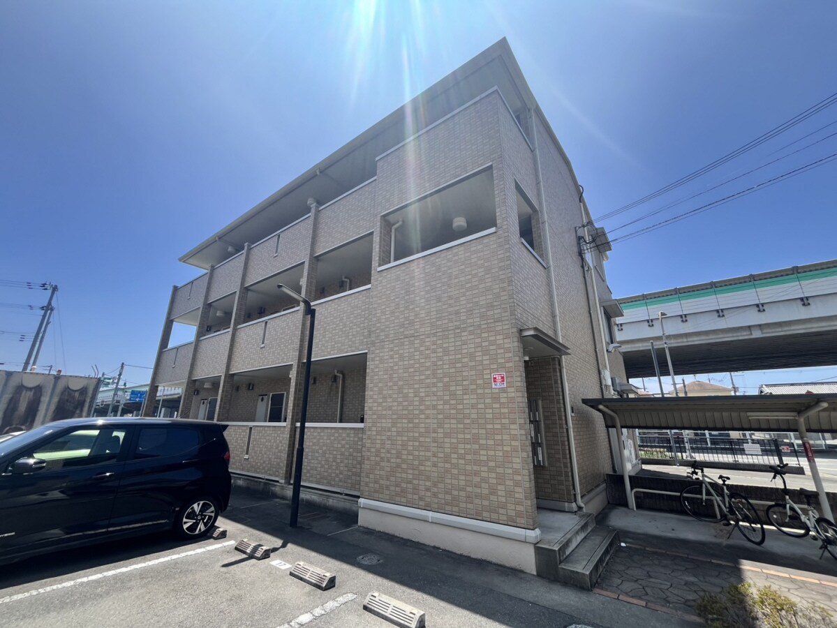 サンテ・レザンジュ　Ａ棟の物件外観写真