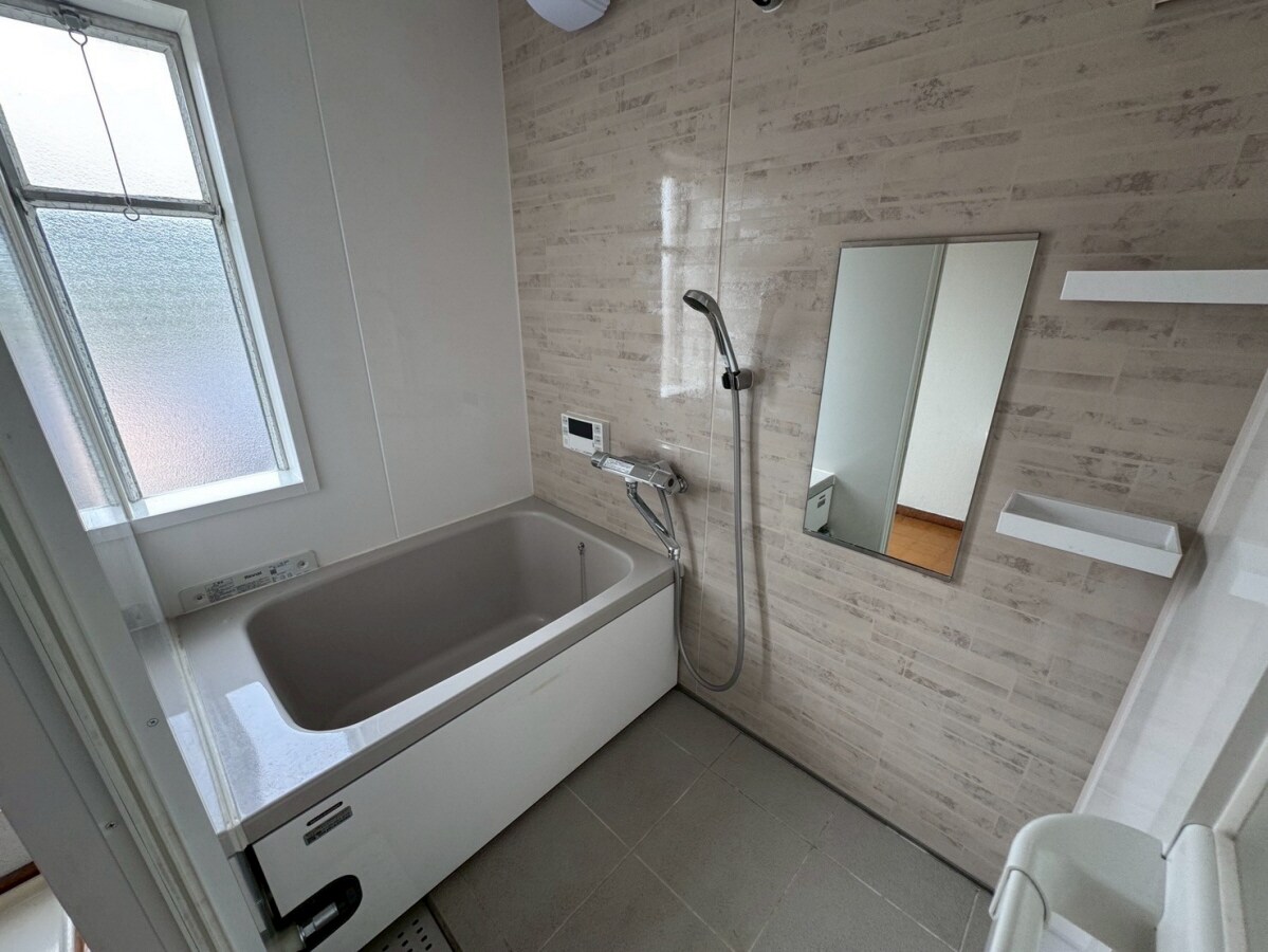 青山年ヶ森ハイツA棟の物件内観写真