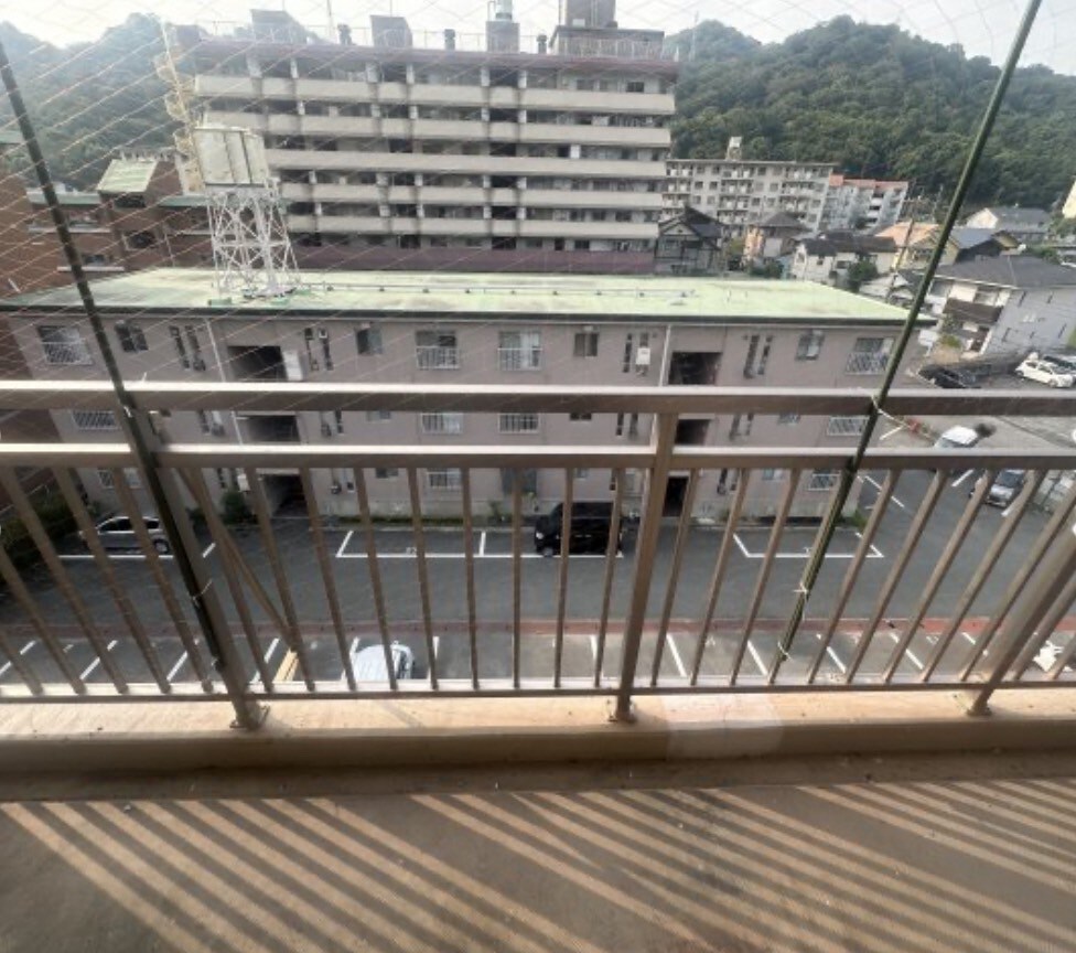 青山年ヶ森ハイツA棟の物件内観写真